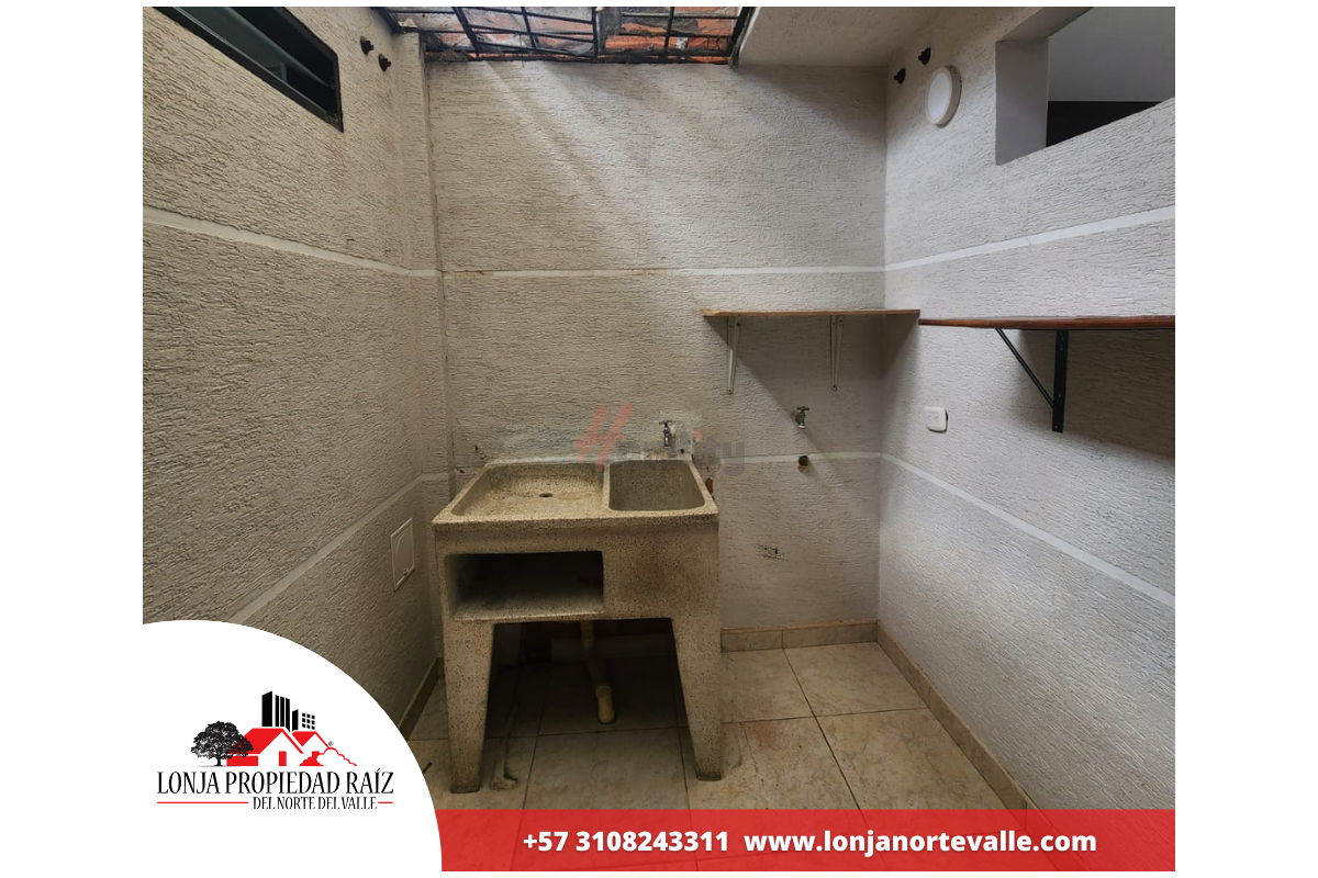 Casas en Venta, Bulevar Cartago - CV366