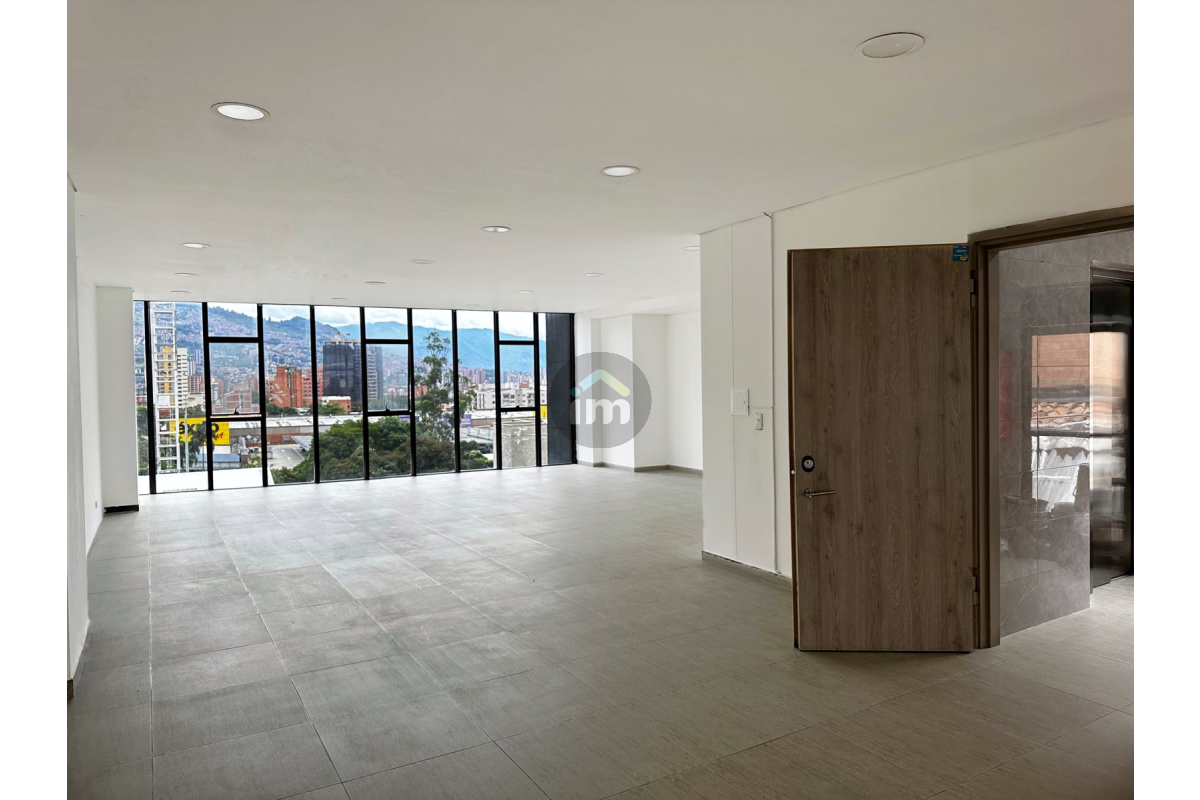 Oficina en Arriendo, Laureles -Medellín
