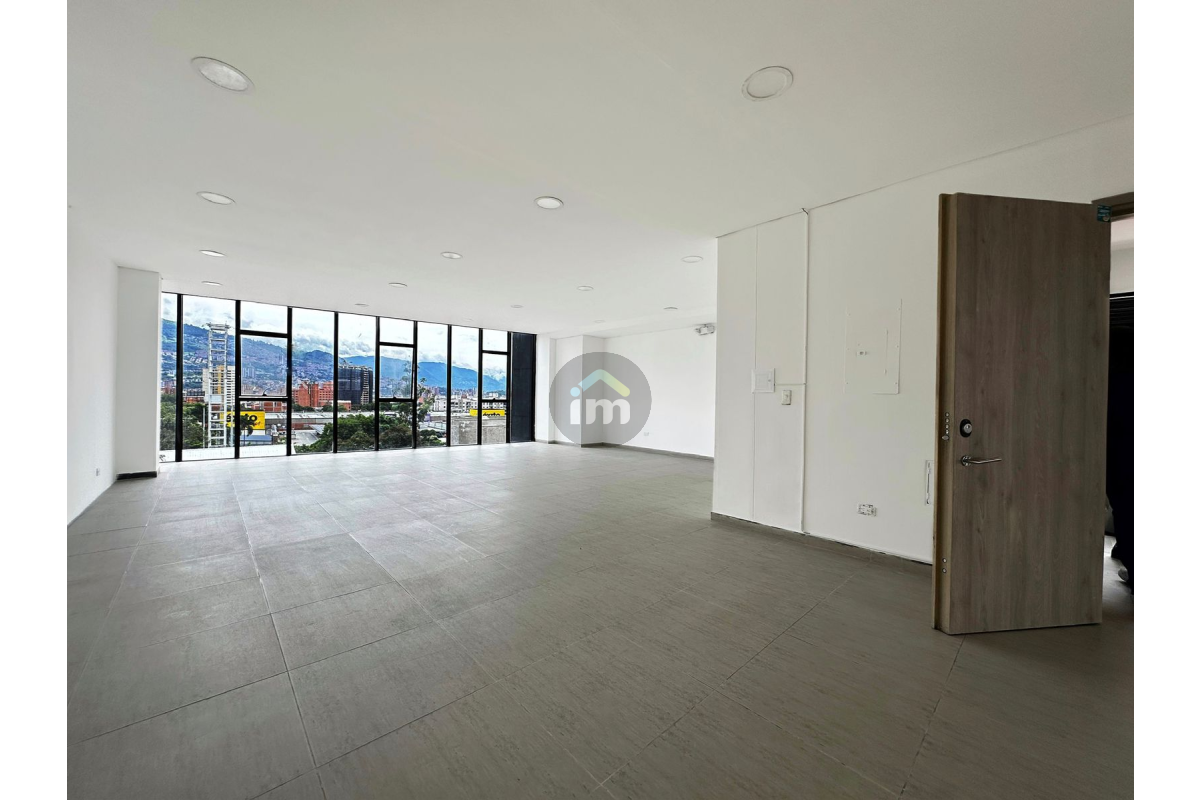 Oficina en Arriendo, Laureles -Medellín
