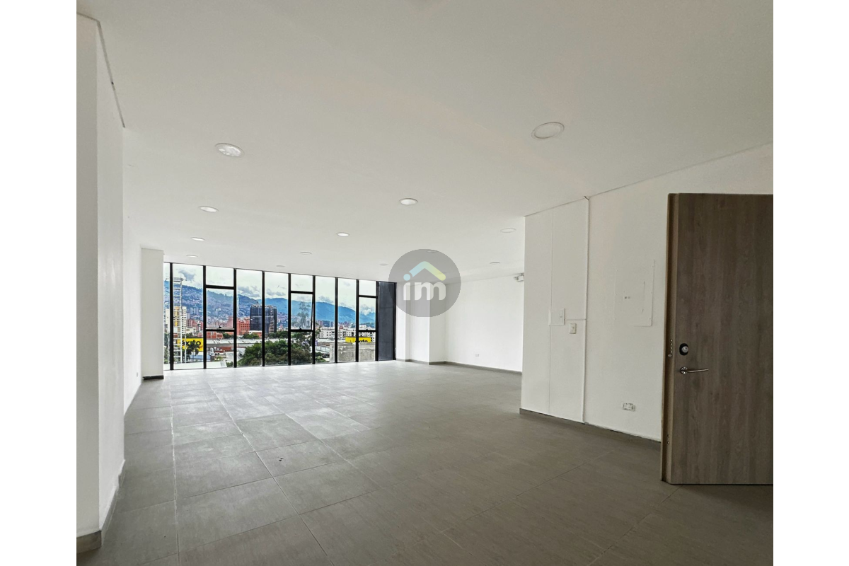 Oficina en Arriendo, Laureles -Medellín