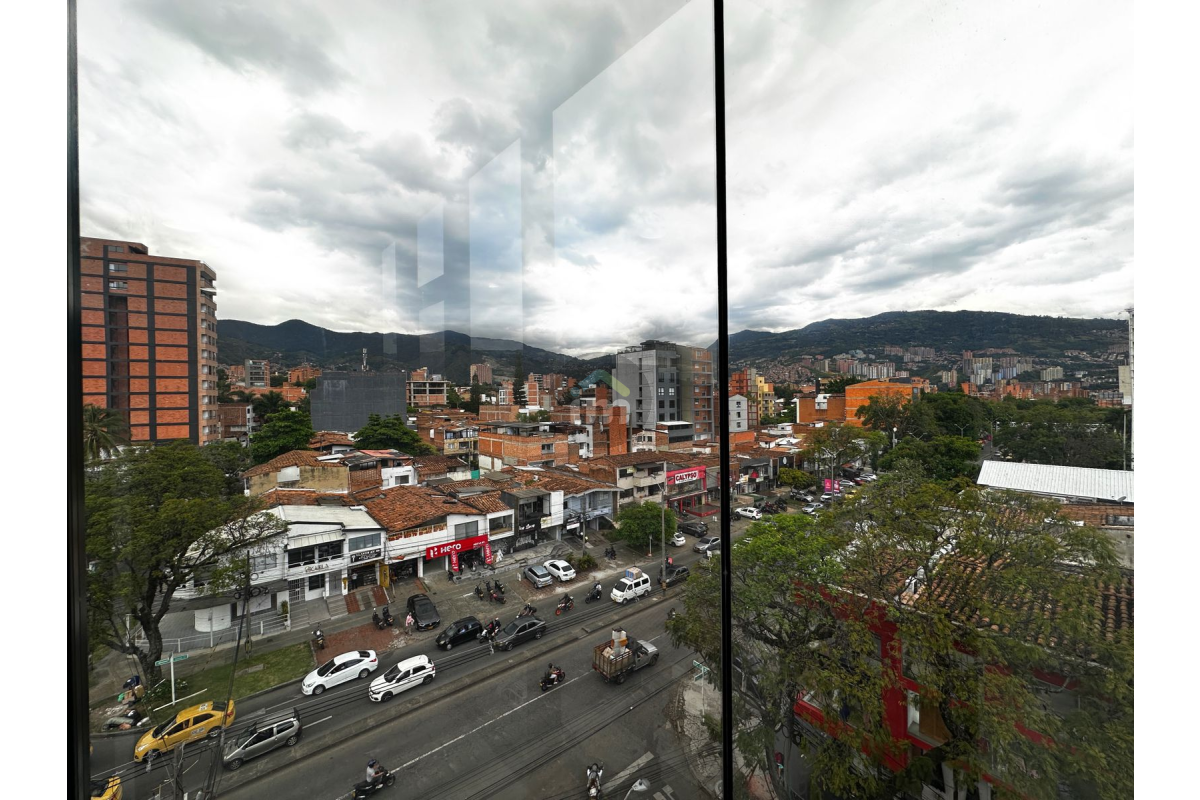 Oficina en Arriendo, Laureles -Medellín