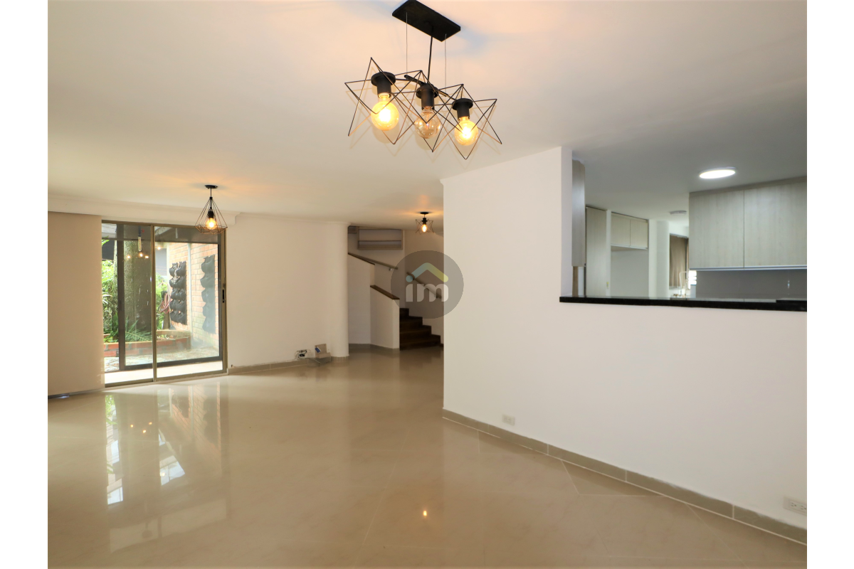 Casa en Arriendo, El Poblado-Medellín