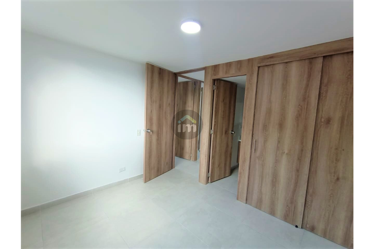 Apartamentos en Arriendo, La Doctora Sabaneta - RED43677