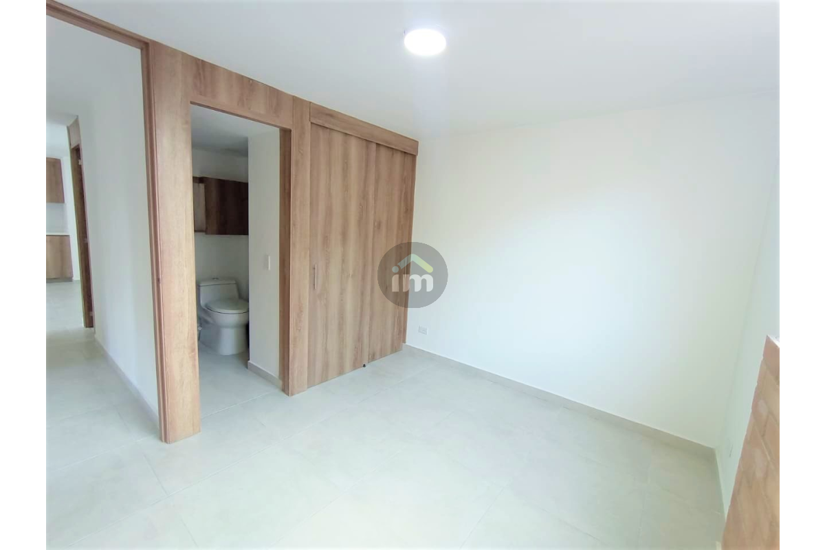 Apartamentos en Arriendo, La Doctora Sabaneta - RED43677