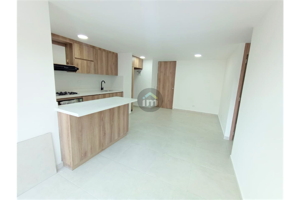 Apartamentos en Arriendo, La Doctora Sabaneta - RED43677