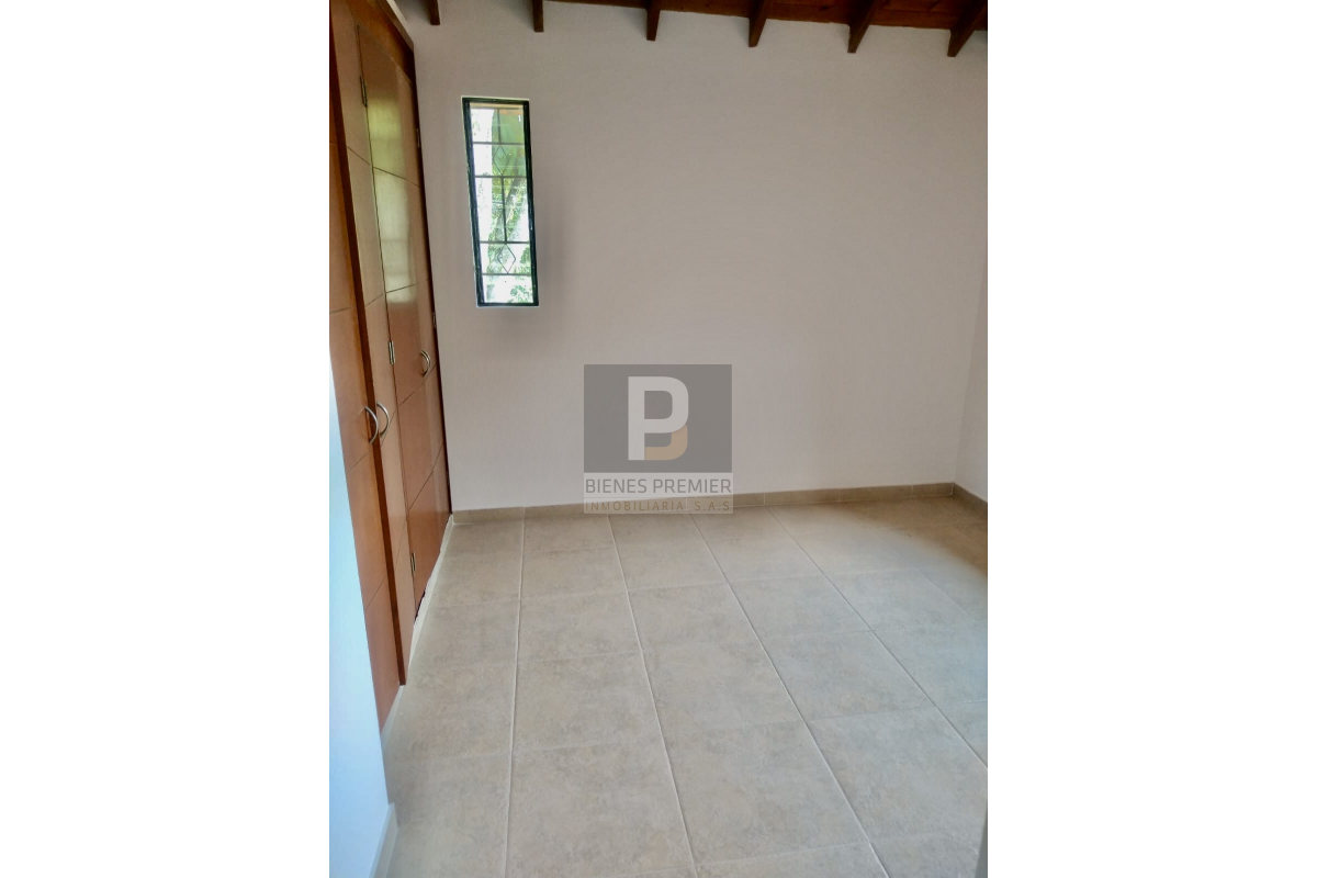 Casas en Venta, Urbanización Ciudad Jardín Cali - CV15