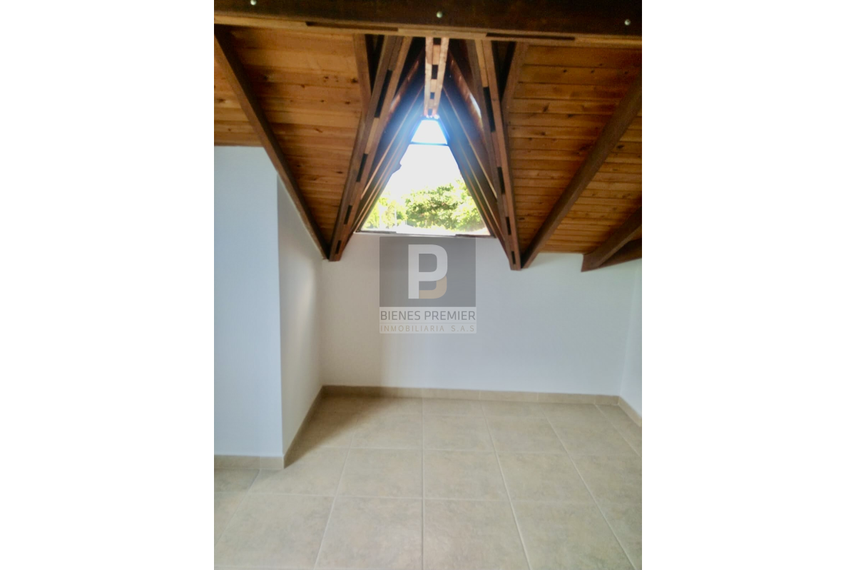 Casas en Venta, Urbanización Ciudad Jardín Cali - CV15