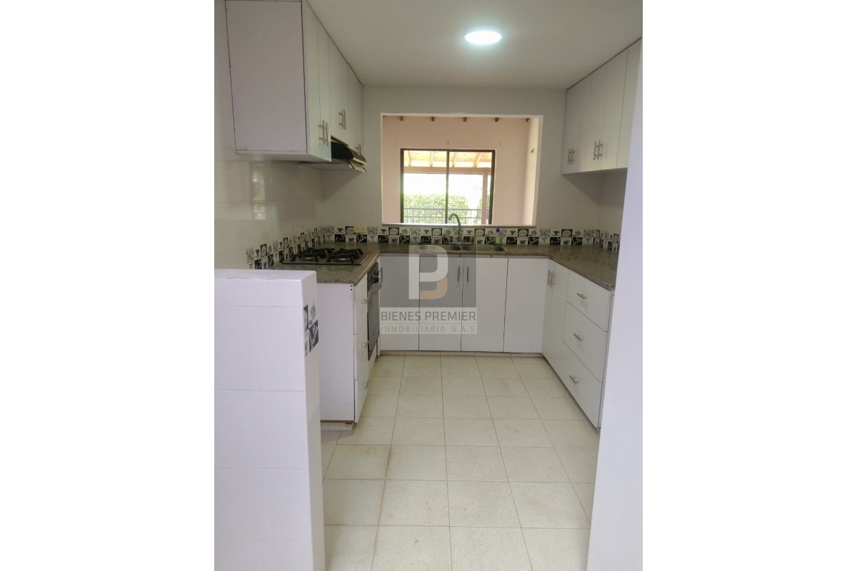 Casas en Venta, Urbanización Ciudad Jardín Cali - CV15