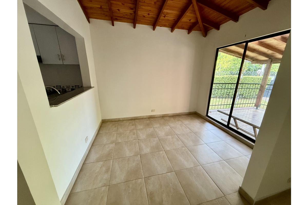 Casas en Venta, Urbanización Ciudad Jardín Cali - CV15