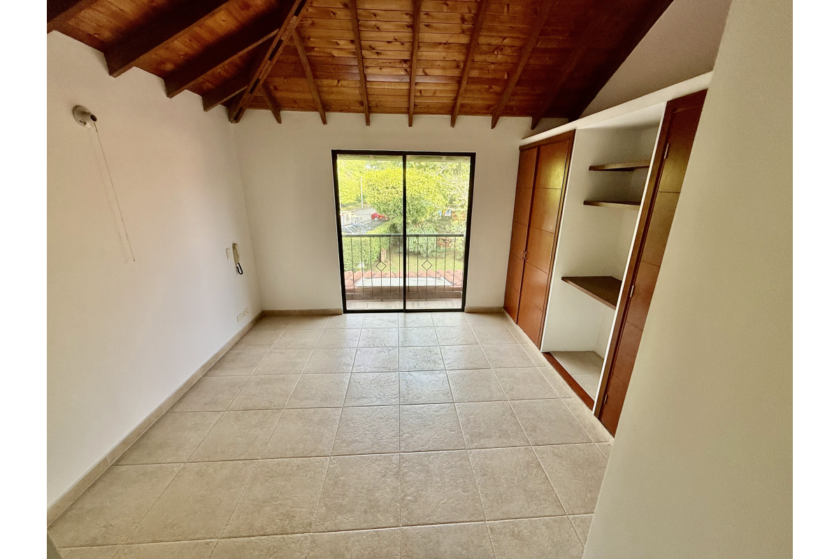 Casas en Venta, Urbanización Ciudad Jardín Cali - CV15