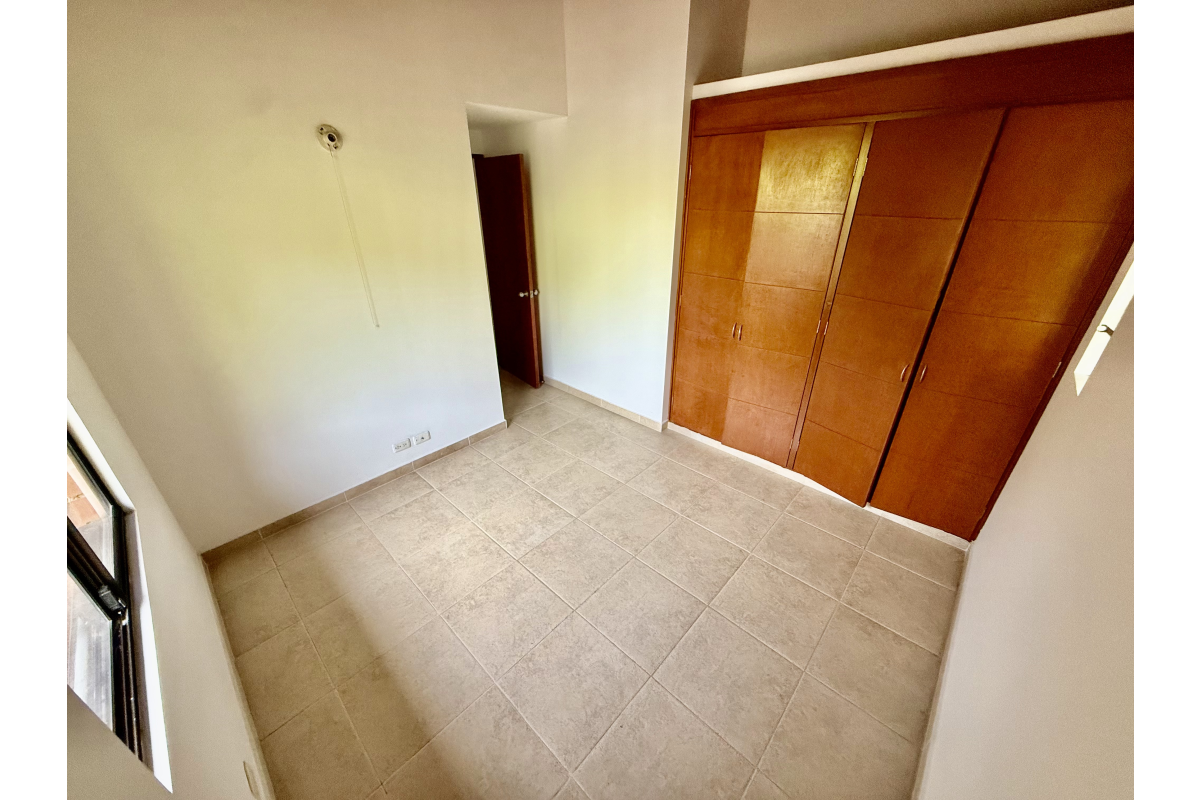 Casas en Venta, Urbanización Ciudad Jardín Cali - CV15