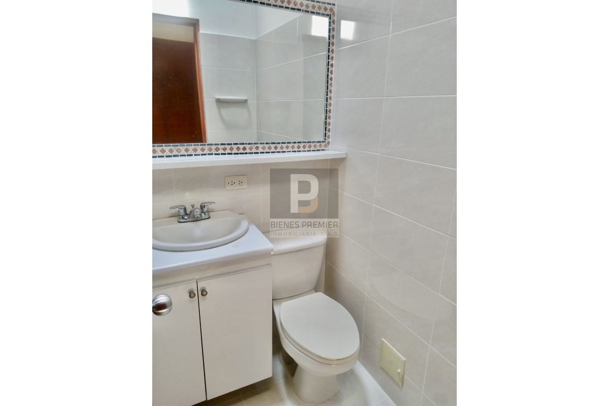 Casas en Venta, Urbanización Ciudad Jardín Cali - CV15