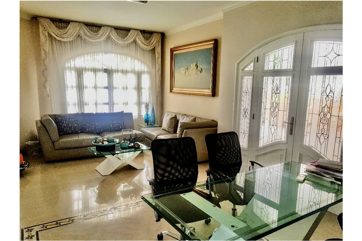 Casas en Venta, Urbanización Ciudad Jardín Cali - CV27