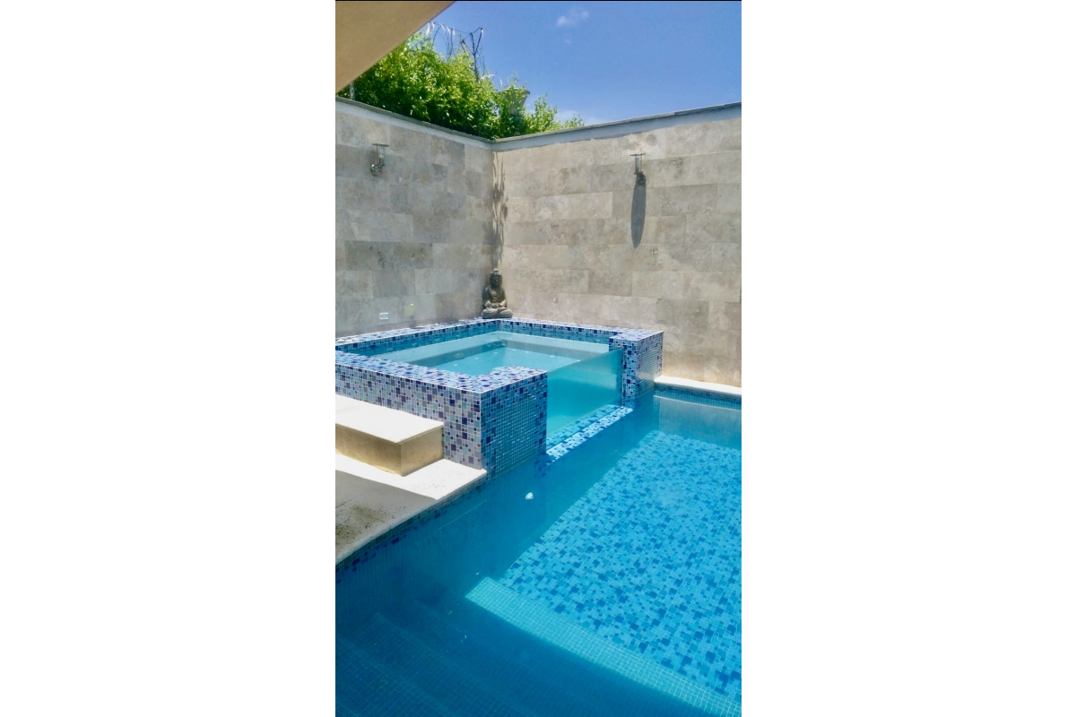 Casas en Venta, Urbanización Ciudad Jardín Cali - CV27