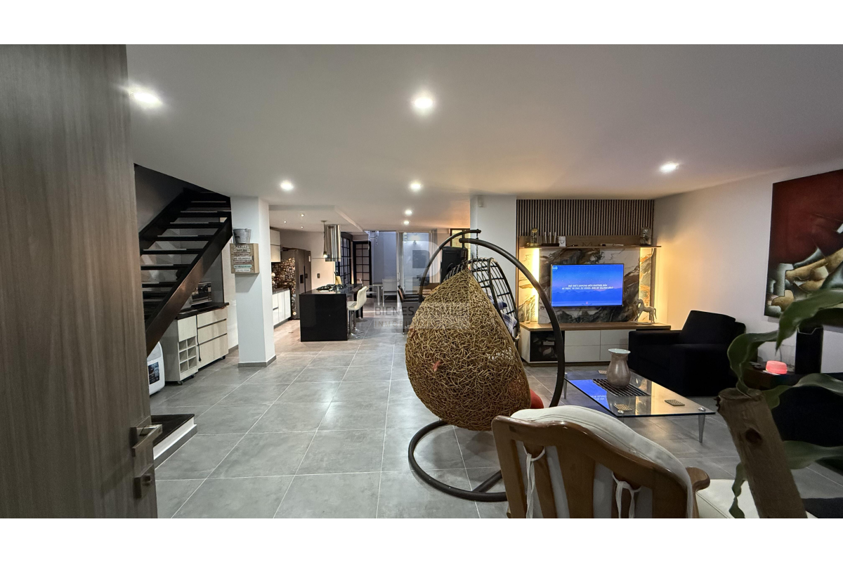 Casas Condominios en Venta, Urbanización Ciudad Jardín Cali - CV28