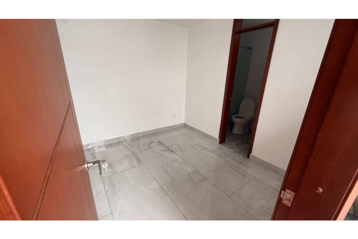 Casa en Condominio Remodelada en Venta, Ciudad Jardín Cali - CV49