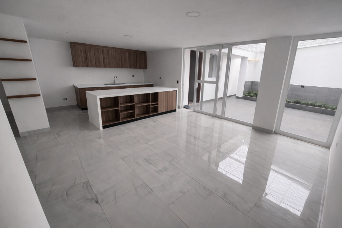 Casa en Condominio Remodelada en Venta, Ciudad Jardín Cali - CV49