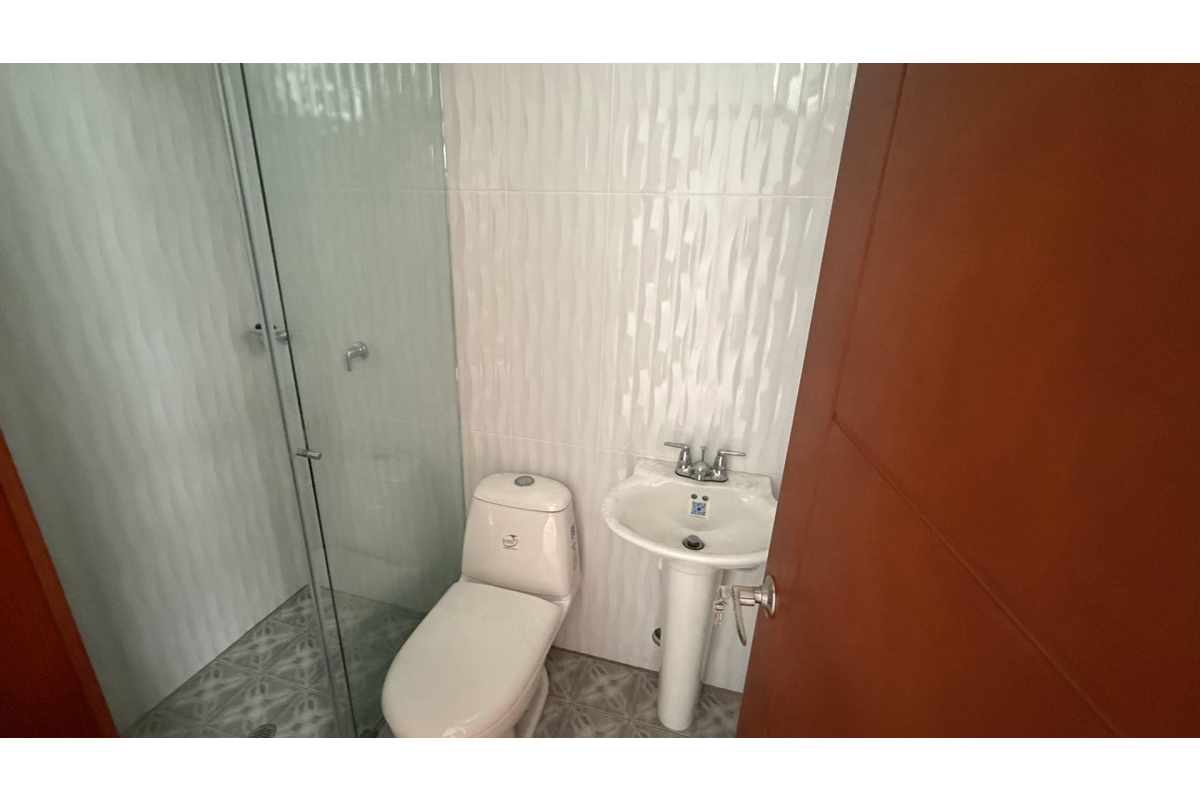 Casa en Condominio Remodelada en Venta, Ciudad Jardín Cali - CV49