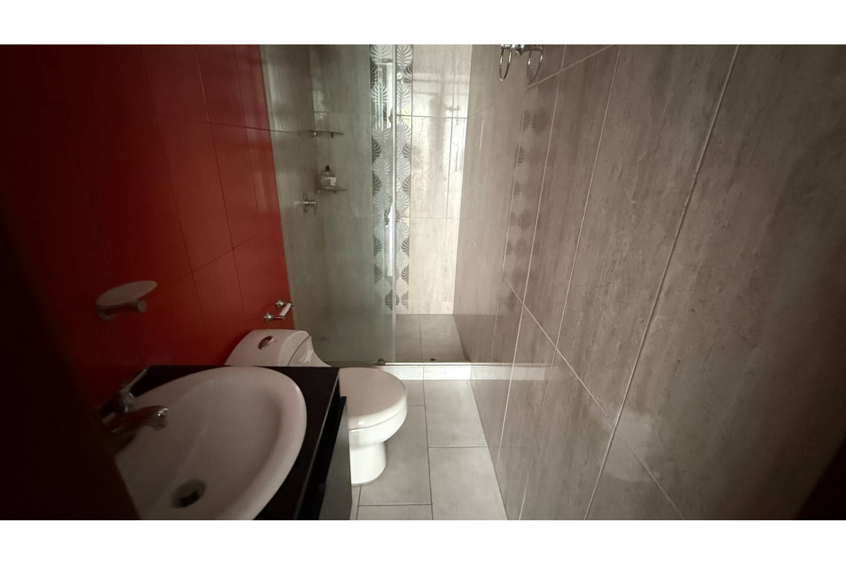 Casa en Condominio Remodelada en Venta, Ciudad Jardín Cali - CV49