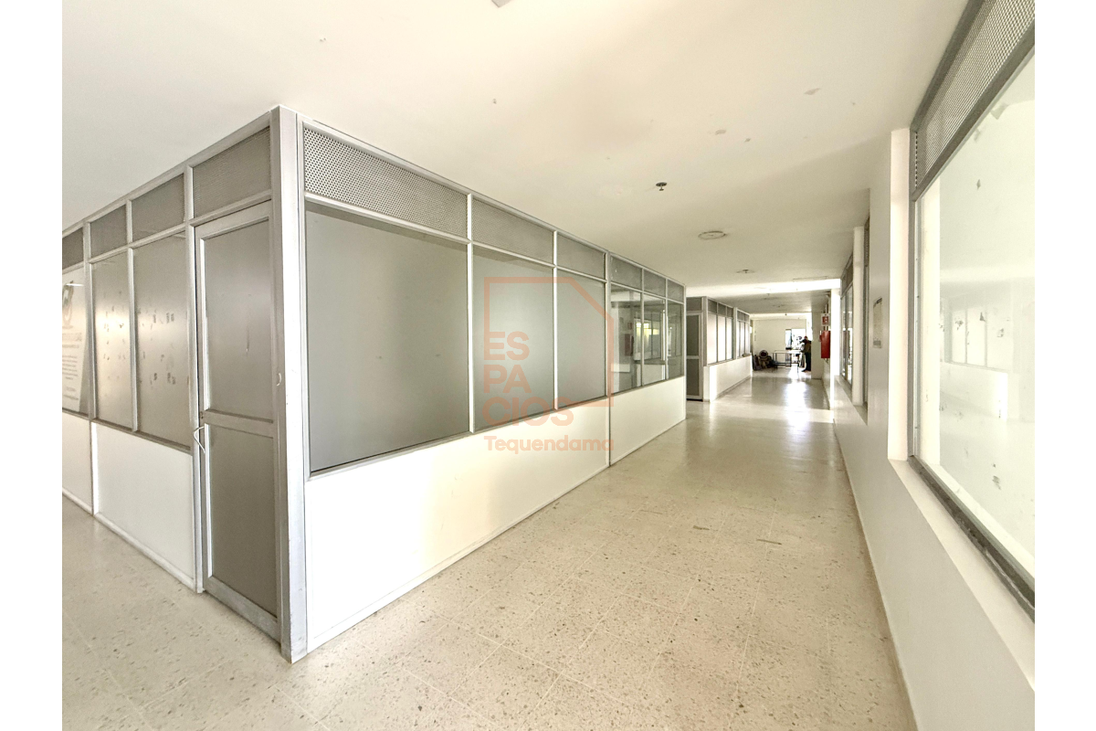 Local en Arriendo, Ricaurte Bogotá - LOAR342
