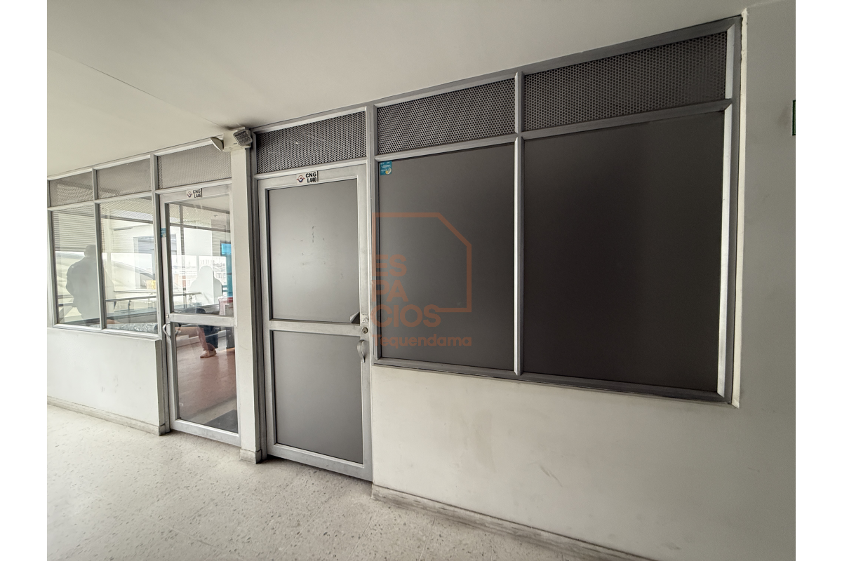 Locales en Arriendo, Ricaurte Bogotá - LOAR414